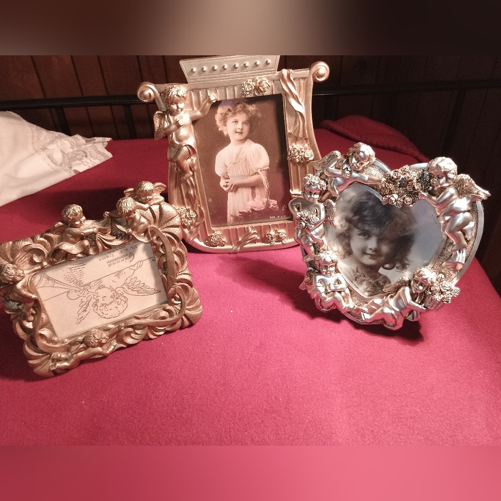 Elegant Gold and Silver Angelic Cherubs Photo Frame Set Of 3 Composite Material